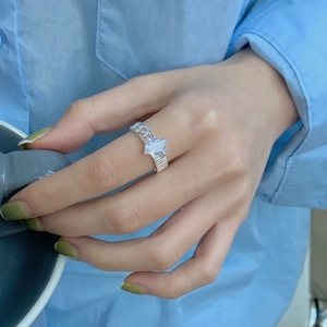 Minimalist 925 sterling silver ring with large rectangular zircon on chain band