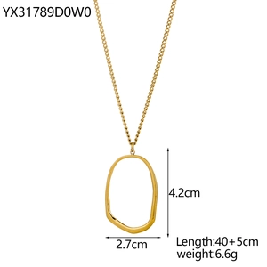 Irregular oval hollow gold pendant necklace with 40+5cm chain length and size details