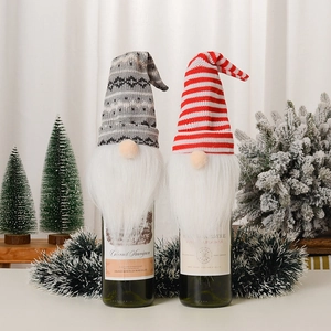 Lot de 2 housses de bouteille de vin gnome de Noël avec chapeaux tricotés et barbes