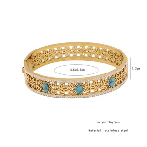Size details of the vintage turquoise cuff showing 6.5x5.5cm diameter and 1.3cm width
