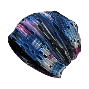 Berretto in maglia camouflage graffiti con motivi astratti colorati per uomo e donna