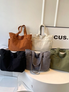 Grand sac fourre-tout en velours côtelé en cinq couleurs avec poches extérieures pratiques