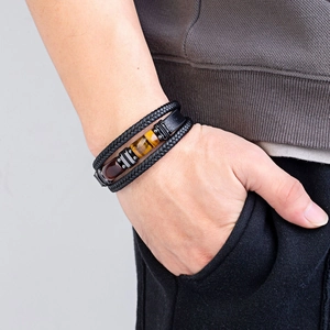 Men's multi-layer leather tiger eye bead bracelet with stainless steel magnetic clasp