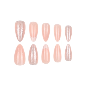 Faux ongles amande rose avec pointes blanches françaises et paillettes sur fond blanc
