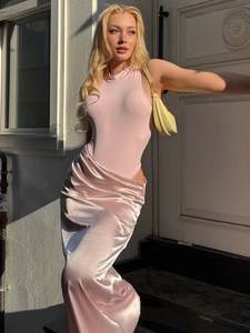 Robe Maxi Sexy Col Rond Sans Manches Découpe Latérale Satin Épissé Coupe Ajustée Longue Soirée Clubwear Femmes