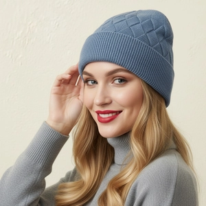 Thick core-spun yarn knit beanie in morandi blue with waffle texture for warmth