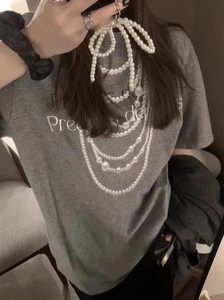 Women Cotton T-Shirt With Artificial Pearl Necklace And Letter Print Loose Round Neck Short Sleeve Casual Streetwear Top