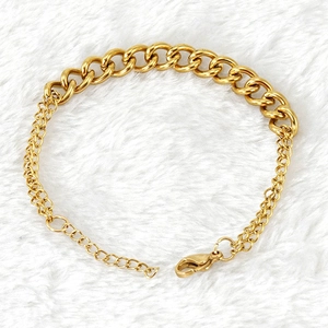 Bracelet élégant en acier inoxydable doré 18K avec chaîne cubaine et doubles maillons