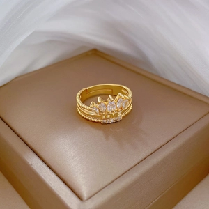 Adjustable golden crown ring with LOVE engraving and sparkling zircon stones