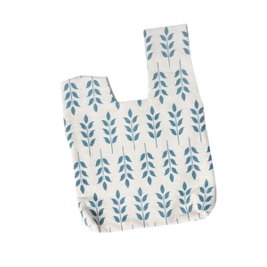 Linen knot wrist bag with blue leaf pattern for coin and key storage in Japanese style
