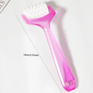 Detailed view of the 14cm portable facial roller massager showing precise dimensions