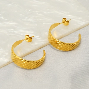 Stainless Steel Hoop Earrings 18K Gold Plated Spiral Texture Twisted Geometric C-Shaped Elegant Jewelry For Women