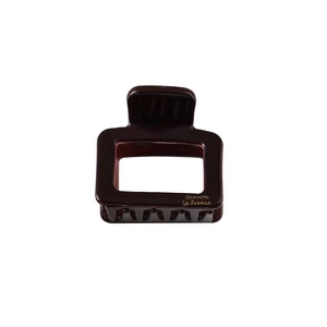 French style tortoise shell acetate hair claw clip with golden Barrette la France text