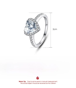 Spécifications détaillées de taille et poids de la bague coeur en zircon avec dimensions