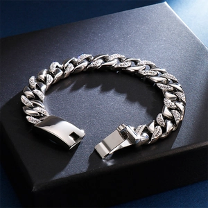Hip hop 18K gold plated stainless steel Cuban bracelet with sparkling diamonds