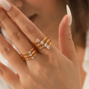 Mehrlagiger Edelstahl Ring Mit Zirkonia Einlage Verstellbarer Offener Spiral Schmuck Für Damen Mode
