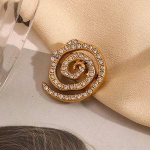 Elegant Spiral Whirlpool Brooch Stainless Steel 18K Gold Plated With White Rhinestones Fashion Jewelry For Women Lapel Pin