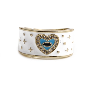 Anello cuore dorato con design malocchio, smalto bianco e zirconi scintillanti