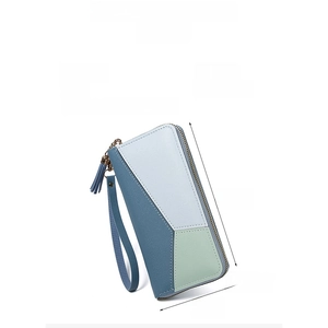 Détails du portefeuille en cuir PU tricolore avec 8 fentes pour cartes et poche zippée