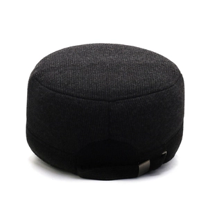 Dunkelgraue Herren Flatcap mit warmem Fleecefutter und verstellbarem Metallverschluss