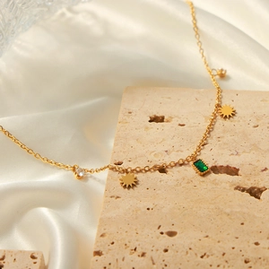 Luxury gold-plated stainless steel necklace with green emerald zircon and star pendants
