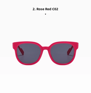 Detail view of rose red oversized sunglasses C02 with dark grey lenses and matte finish