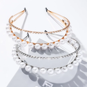 Double-layer headband set with elegant rhinestones and pearls in gold and silver finishes