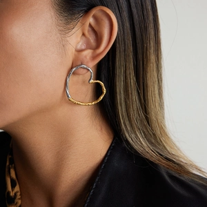 Minimalist 18K gold stainless steel heart earrings with two-tone hammered metal finish