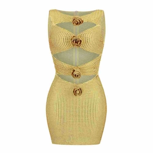 Robe moulante dorée à paillettes avec découpes ajourées et décorations de roses 3D