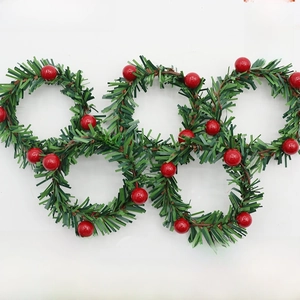 Kerst Servetringen Mini Krans Groene Dennennaalden Rode Bessen Feestelijke Tafeldecoratie Vakantie Feest Accessoire