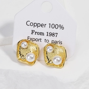 Vintage Irregular Geometric Square Stud Earrings 18K Gold Plated Copper Hammered Texture With White Imitation Artificial Pearls For Women