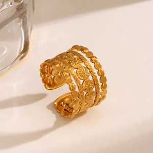 Chic 18K gold plated stainless steel wide ring with floral relief and beaded texture