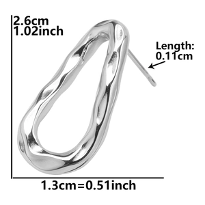 Detailed size measurement of silver irregular oval earrings with hammered texture