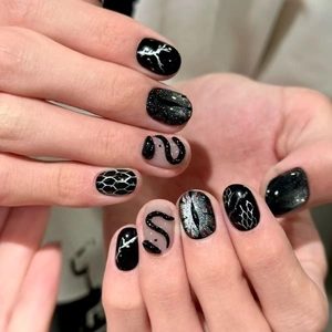 Press On Nails Dark Goth Punk Style 3D Snake Cat Eye Effect Short Square Glossy Artificial Finger Nails