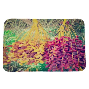 Absorbent flannel floor mat with realistic date fruit print for bathroom and living room