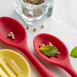 Red heat-resistant silicone spoon and slotted spoon set for kitchen cooking and salad
