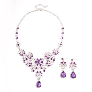 Luxurious purple crystal floral necklace and teardrop earrings set in silver finish