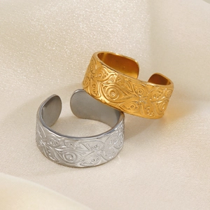 Retro embossed pattern open rings in gold and silver finish for women fashion