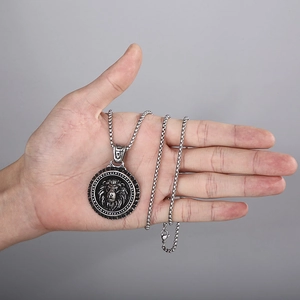 Vintage punk stainless steel lion head pendant necklace with silver round medallion design