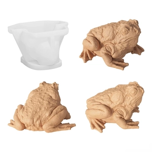 Detailed toad silicone mold for DIY scented candle making and plaster ornament crafts