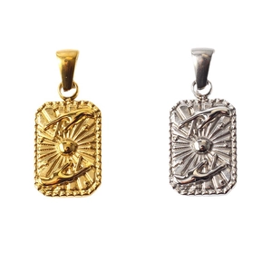 Vintage stainless steel square pendant with hand and sun relief in gold and silver finish