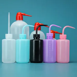 Plastic Squeeze Wash Dispenser PE Graduated Scale Curved Nozzle For Lab Succulent Plant Watering Tattoo Cleaning Professional Tool
