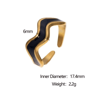 Detail of wave pattern 18k gold plated ring with black enamel, 6mm width and dimensions