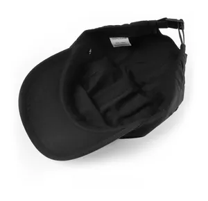 Internal view showing polyester lining, adjustable buckle, and label of the sun hat