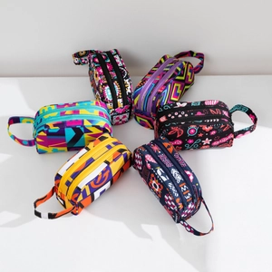 Sac De Maquillage Multi Compartiment Grande Capacité Tissu Oxford Imperméable Organisateur De Toilette Voyage Imprimés Femmes