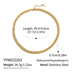 Details einer 7mm breiten goldenen Panzerkette mit Abmessungen und Materialangaben