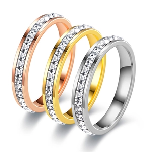 Three-piece titanium steel ring set in gold, rose gold and silver with square cubic zirconia