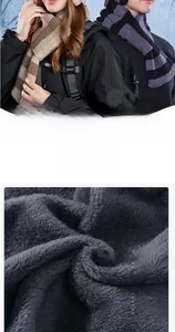 Dettaglio della calda fodera interna in pile del set invernale cappello e sciarpa