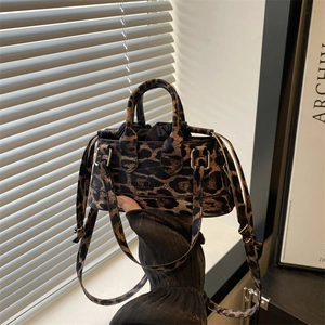 Fashion Leopard Print Mini Square Bag For Women PU Leather Crossbody Shoulder Bag With Adjustable Strap Daily Handbag