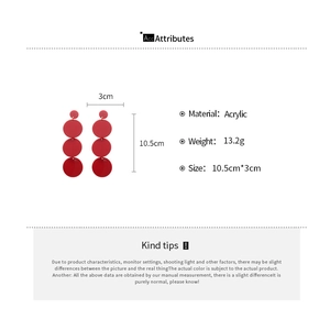 Detailed size chart for red acrylic geometric round drop earrings weighing 13.2g and 10.5cm long